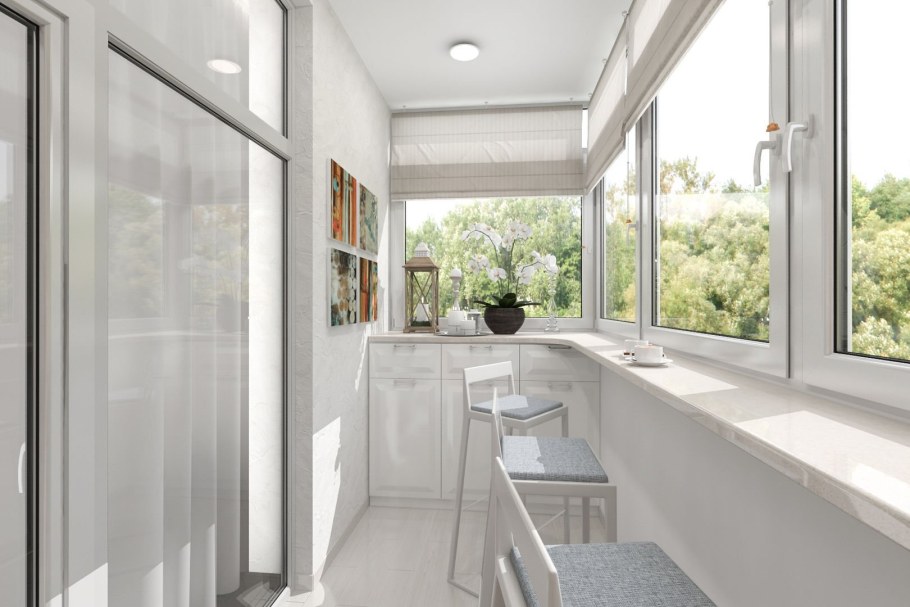 Белый балкон