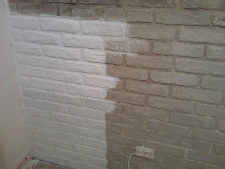 Декоративный кирпич с помощью скотча