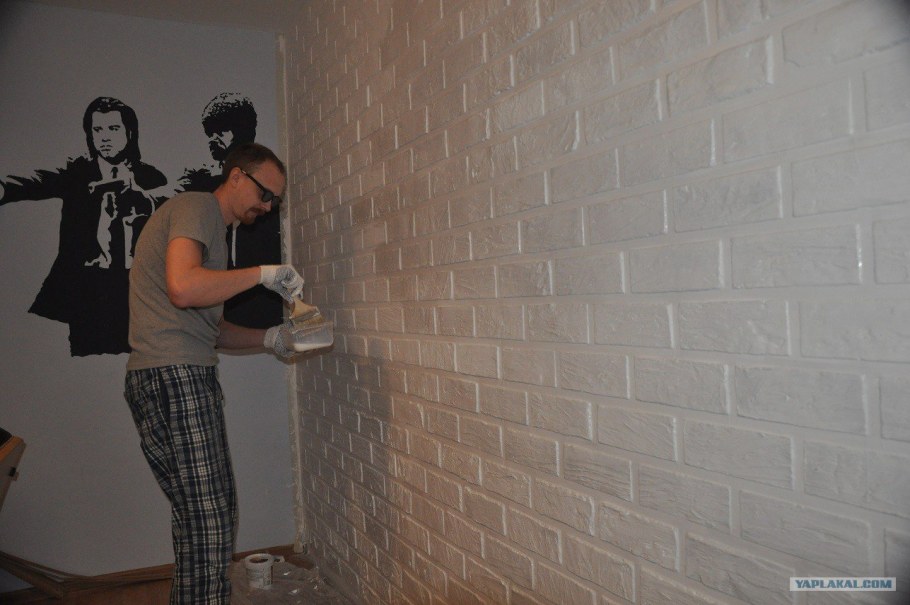 Декоративная штукатурка на кирпичную стену