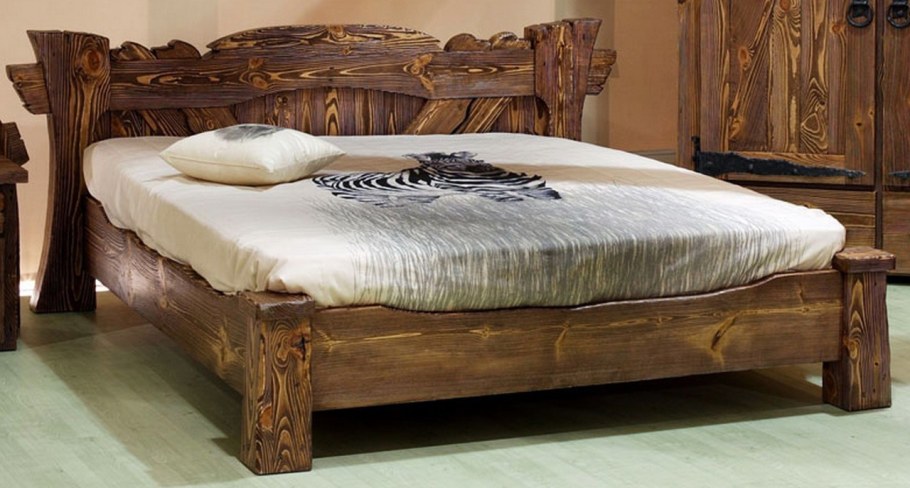 Кровать рустикальная из массива сосны Злата