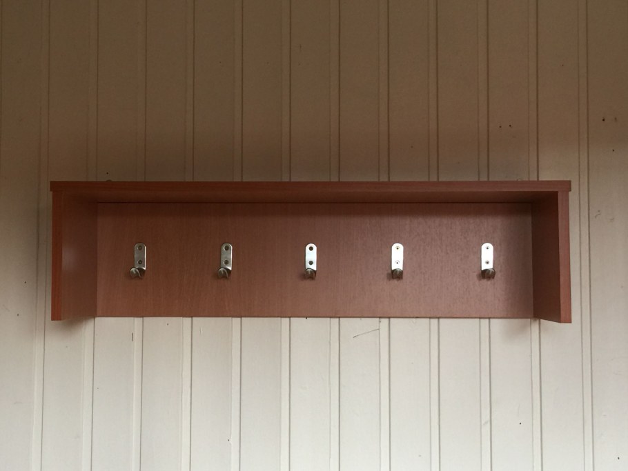 Вешалка настенная на 5 крючков с полкой ВХШХГ 186х761х257мм