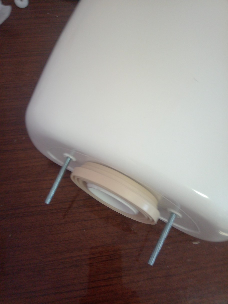 Полочка для бачка унитаза