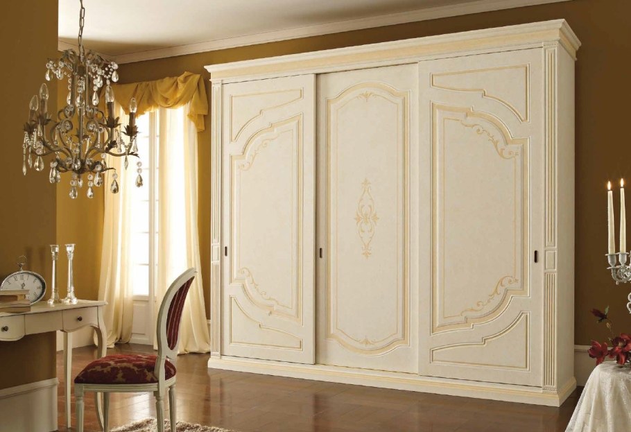 Шкафы в стиле классики