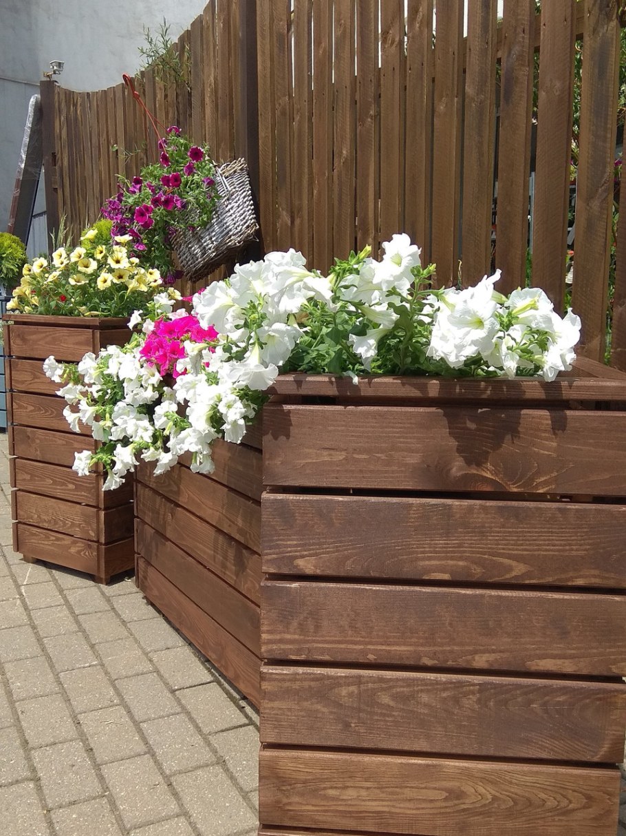 Ящики для цветов деревянные уличные