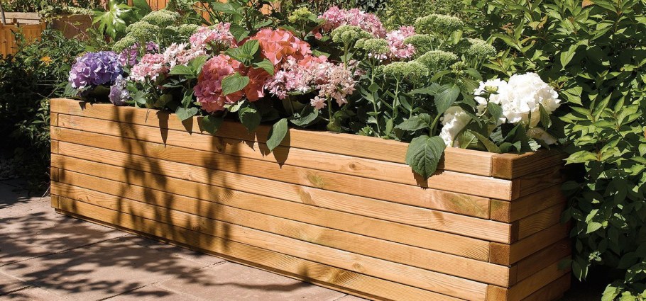 Деревянные вазоны для цветов