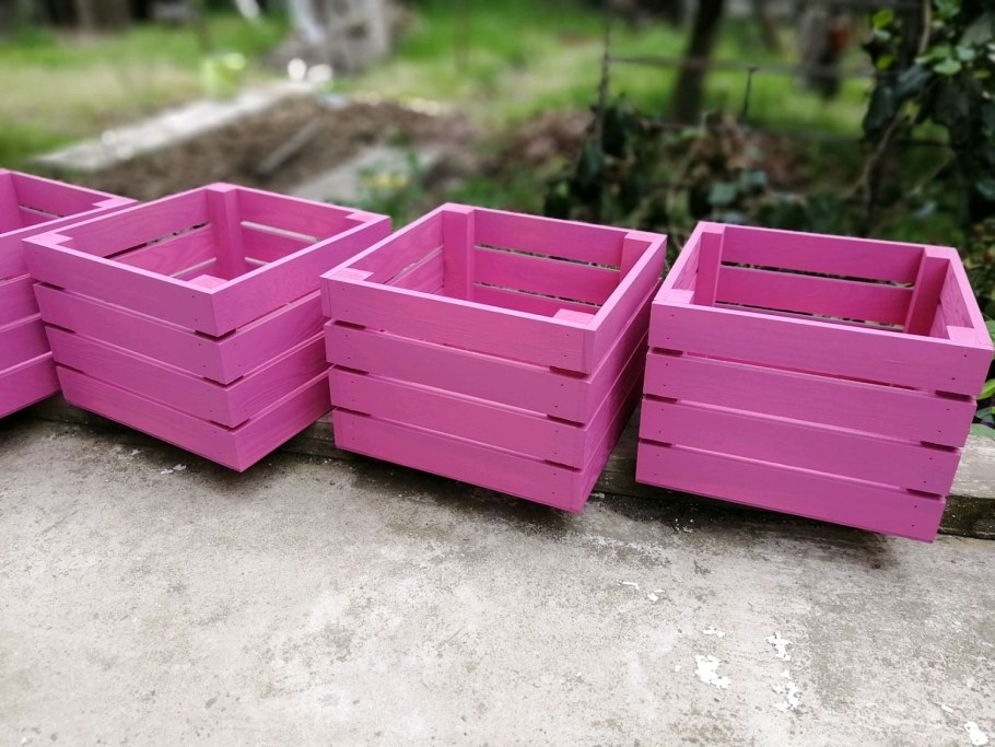 Деревянные ящики для цветов