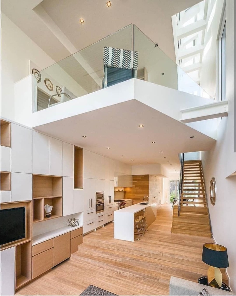 Дом с антресолью