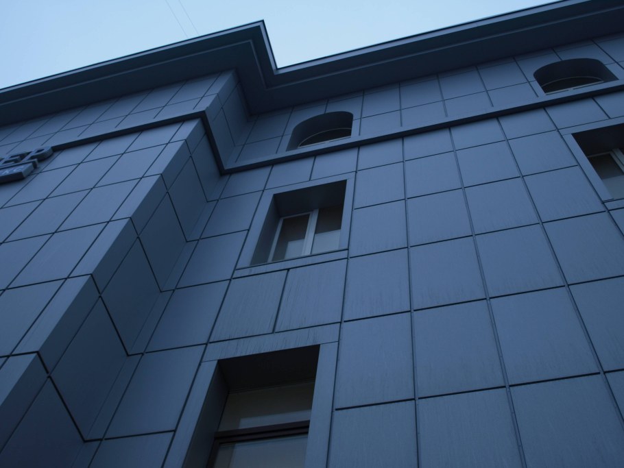 Вентилируемый фасад металлокассеты