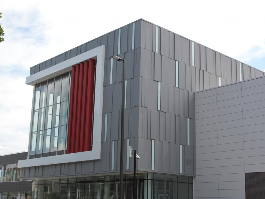 Вентилируемый фасад металлокассеты