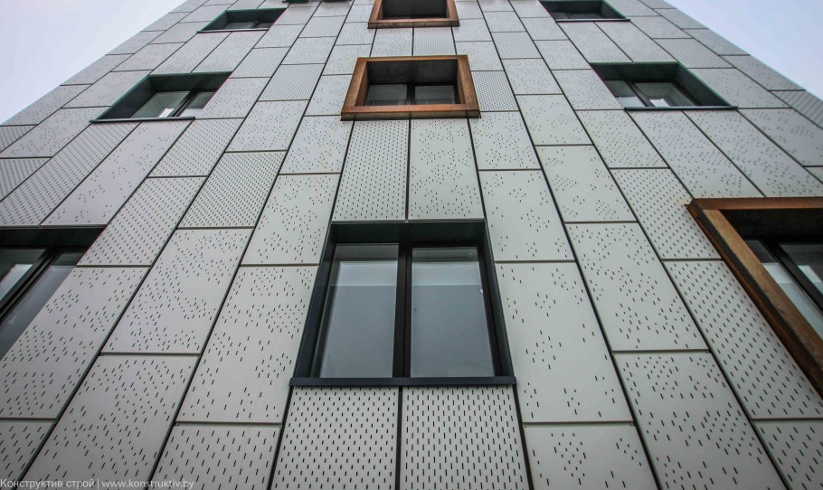 Фасад из металлических кассет