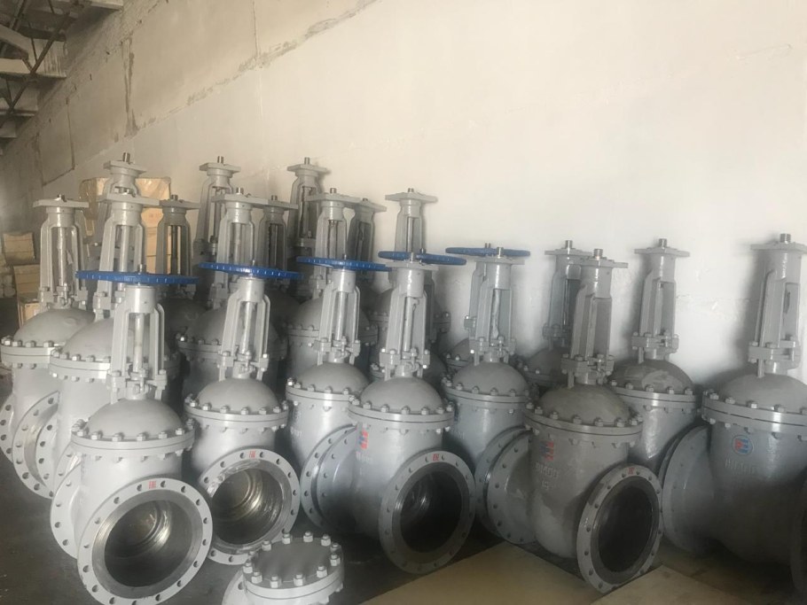 Задвижка клиновая сталь 30с564нж ду400 ру25