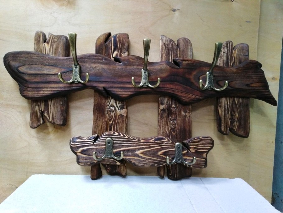 Вешалка из массива настенная Белоруссия