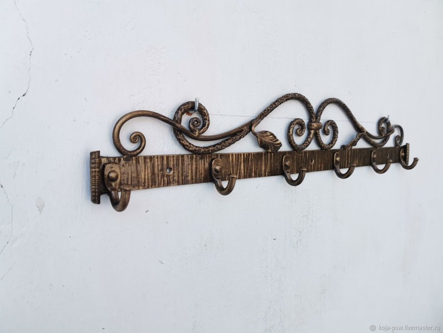 Купить вешалку в Армавире