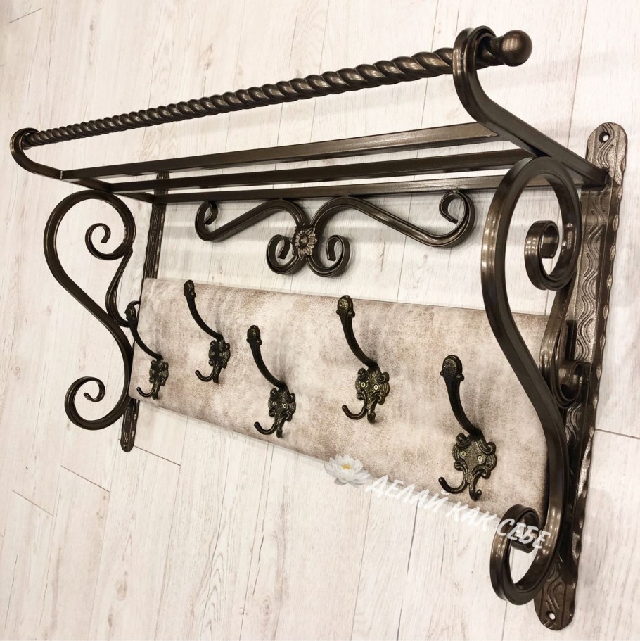 Кованые вешалки в прихожую