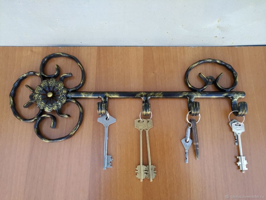 Ключница "ключик" 36х12х5см