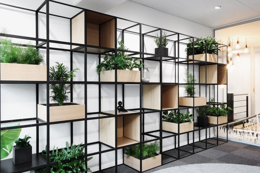 Стеллаж металлический с озеленением