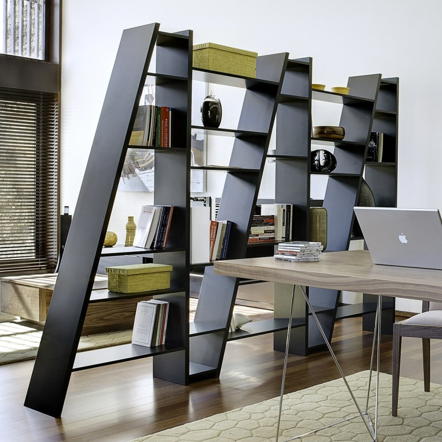 Необычные офисные стеллажи