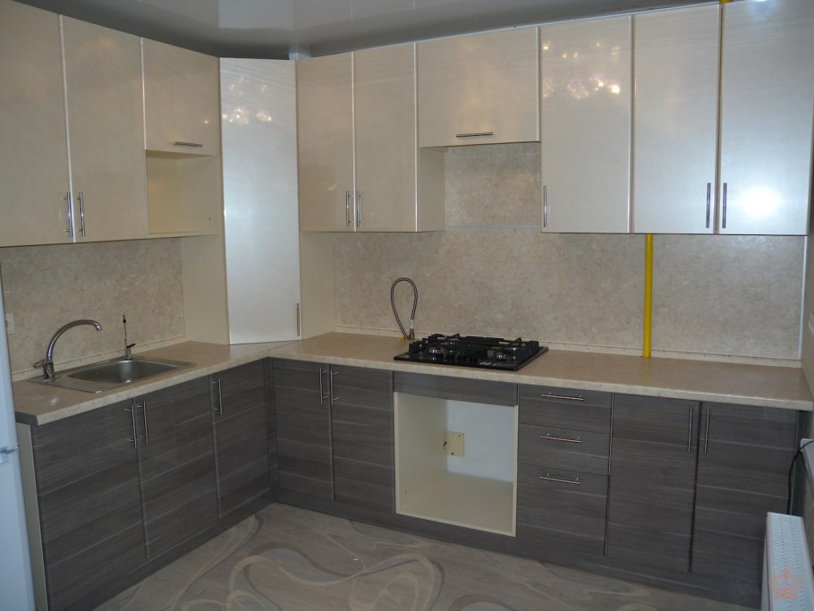 Кухни с фасадами пластик Арпа