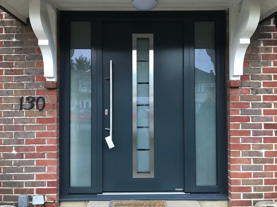 Дверь входная Херман серая