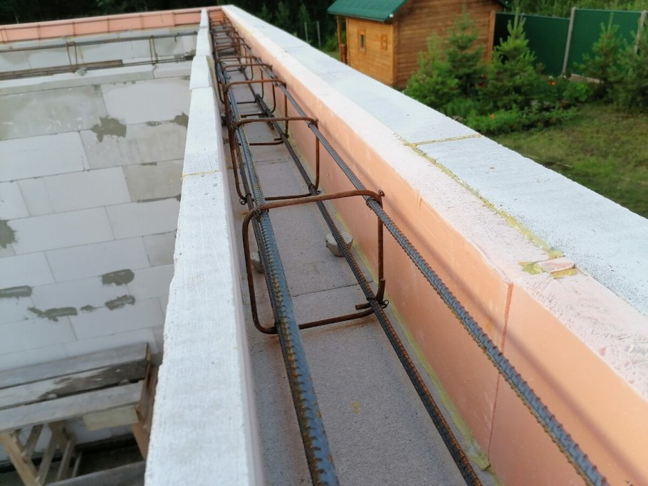 Армопояс 200х200