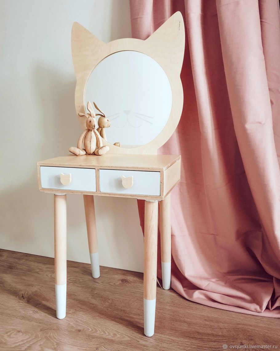 Туалетный столик Симона Пеликан с зеркалом