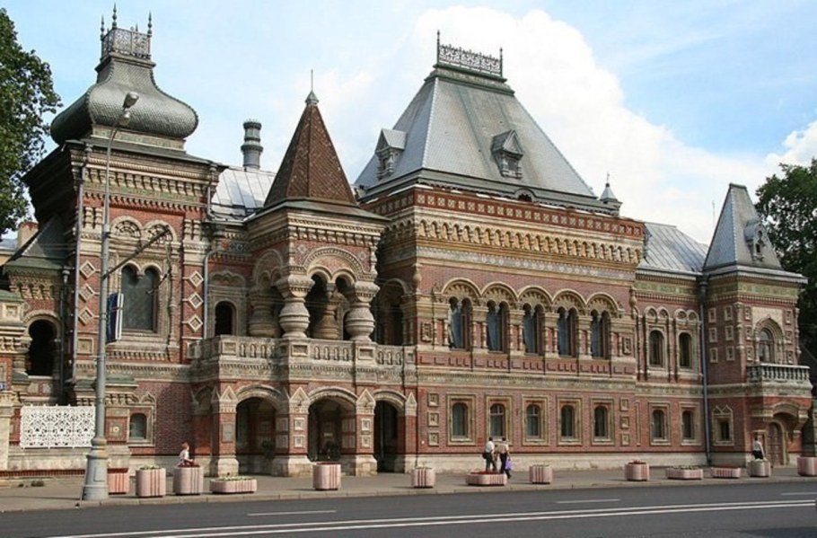 Каменное зодчество псевдорусский стиль