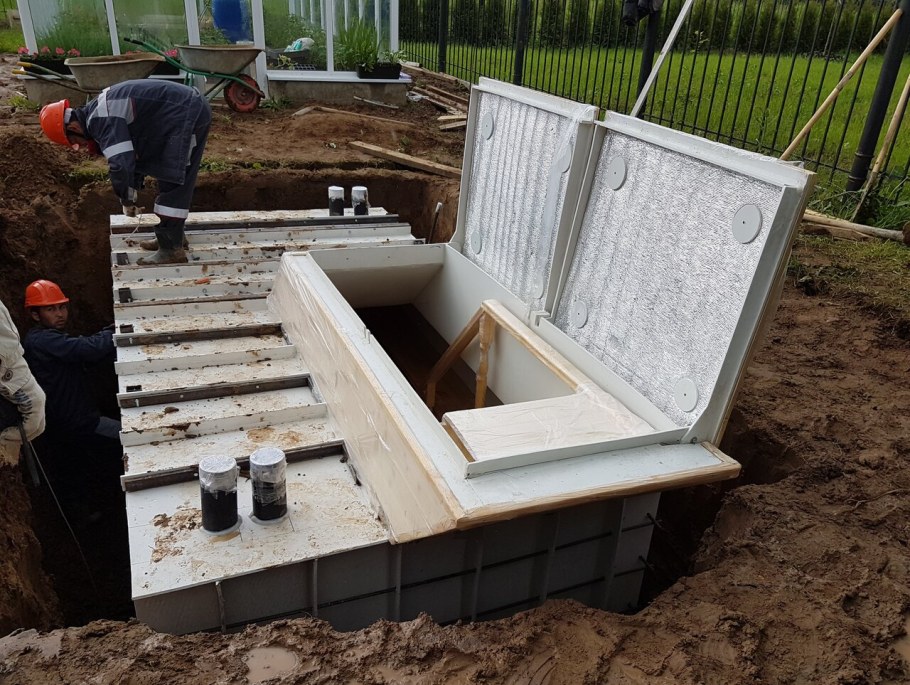 Пластиковый погреб в частном доме