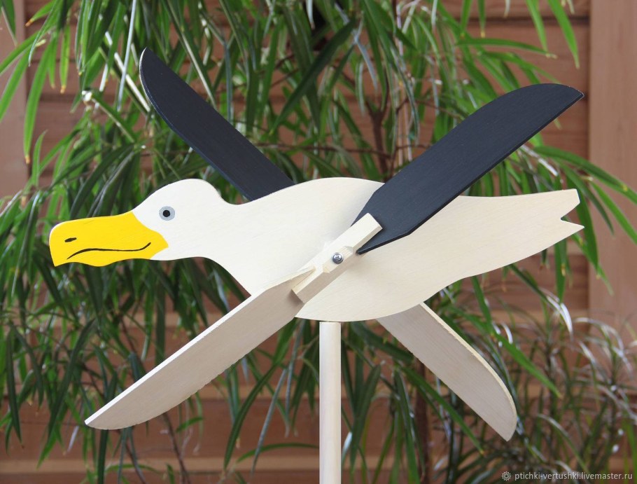 Деревянный флюгер