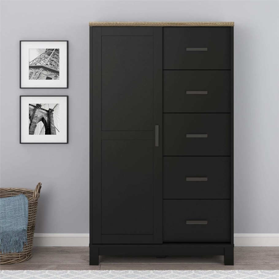 Шкаф-комод в мужскую спальню