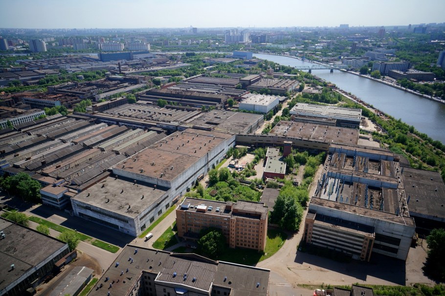 Территория завода ЗИЛ В Москве