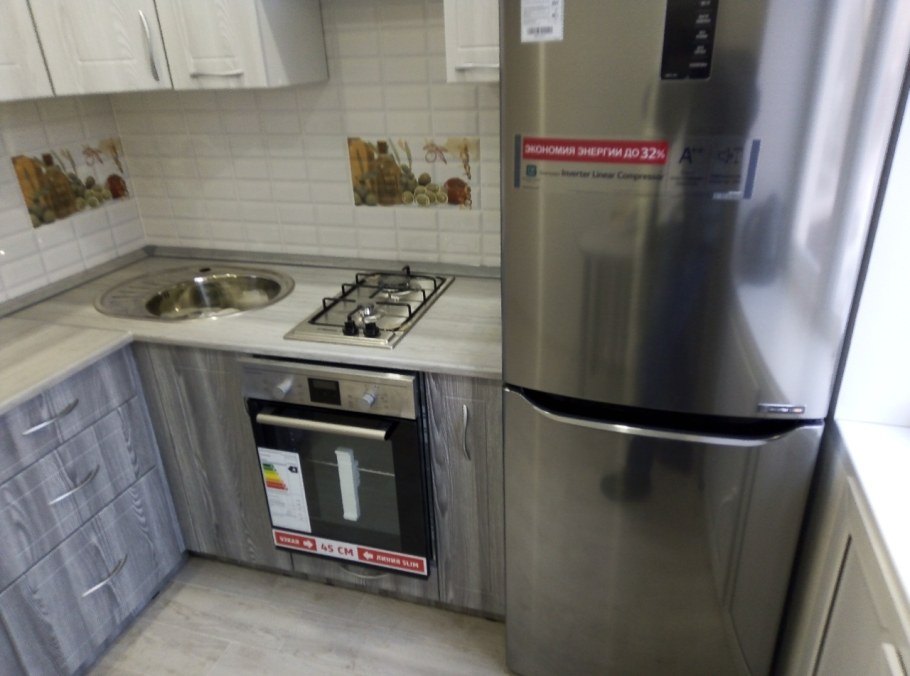 Бежевая кухня в хрущевке 6 кв.м