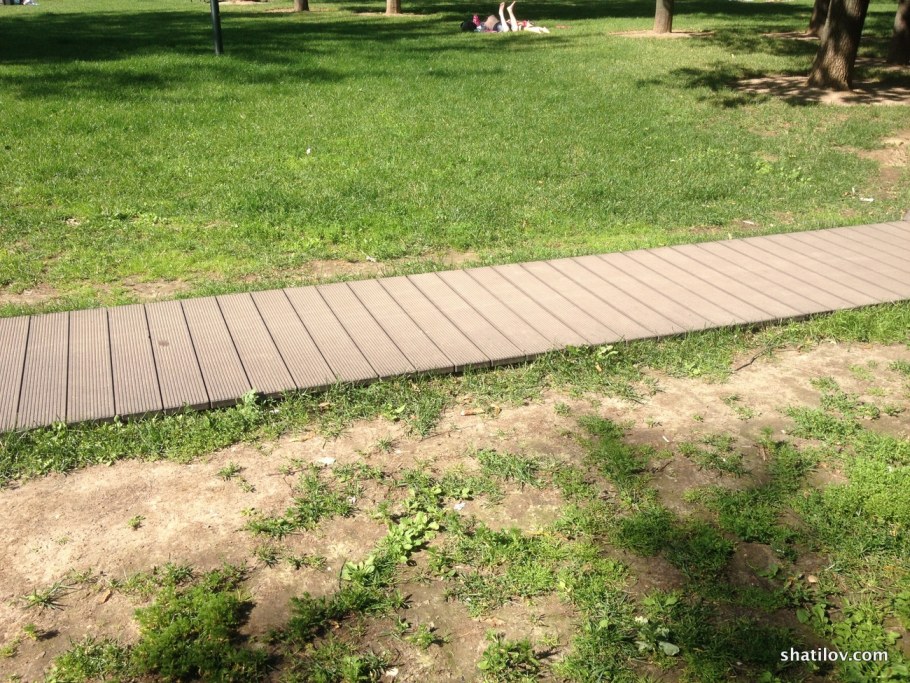 Тропинки из террасной доски