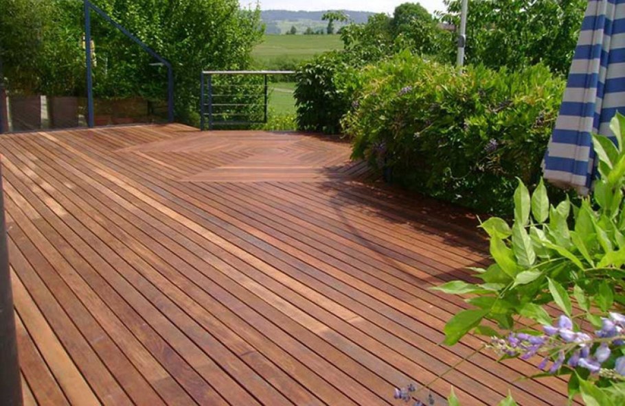 Террасная доска в теплице