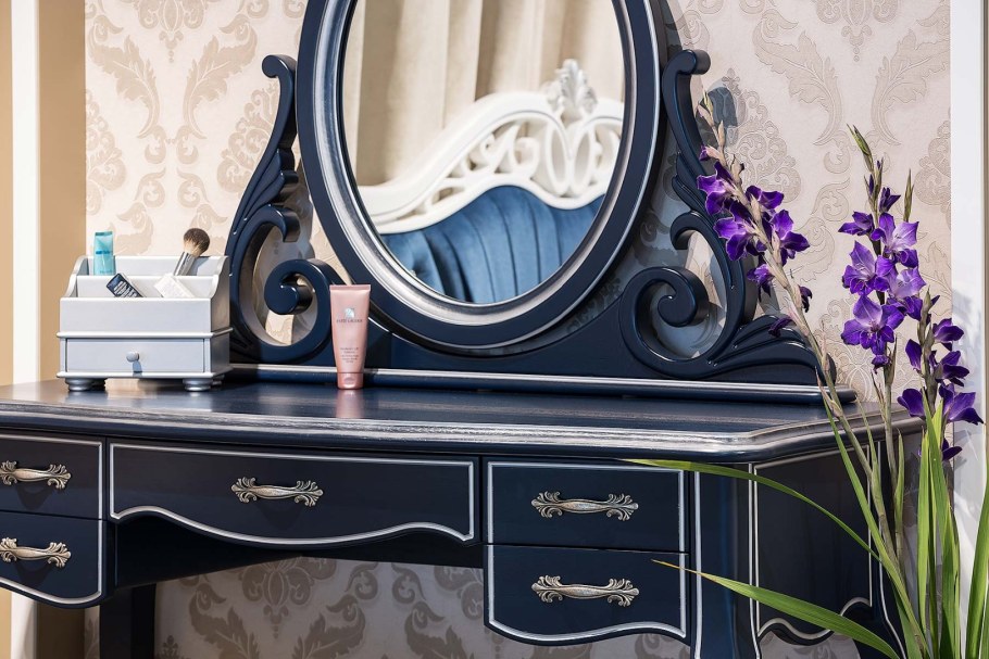 Макияжный стол №2 Афина