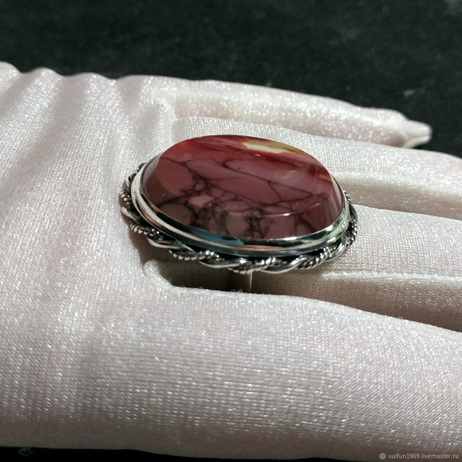 Кольцо с яшмой