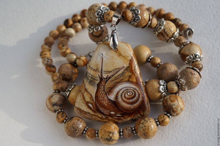 Украшения из яшмы