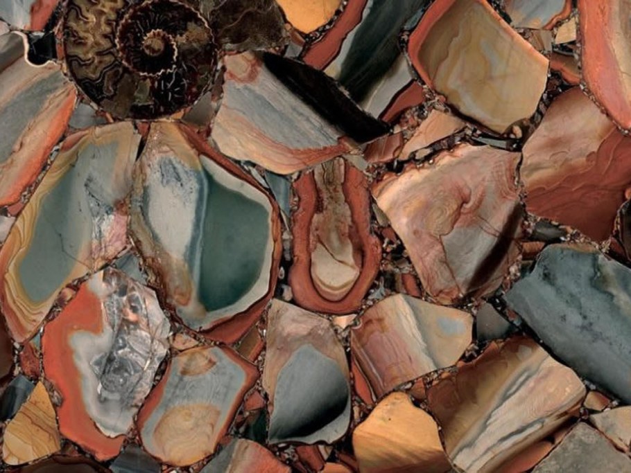 Стена из яшмы