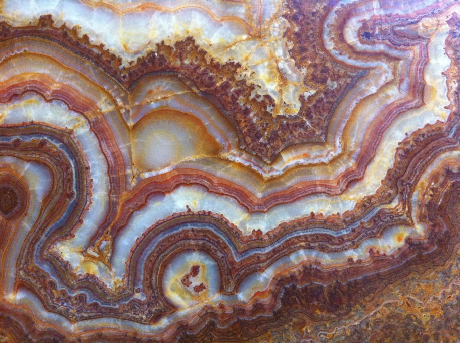 Оникс срез камня