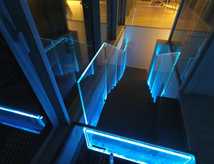 Стекло со светодиодной подсветкой