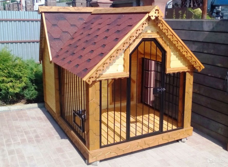 Вольер для собаки в виде домика
