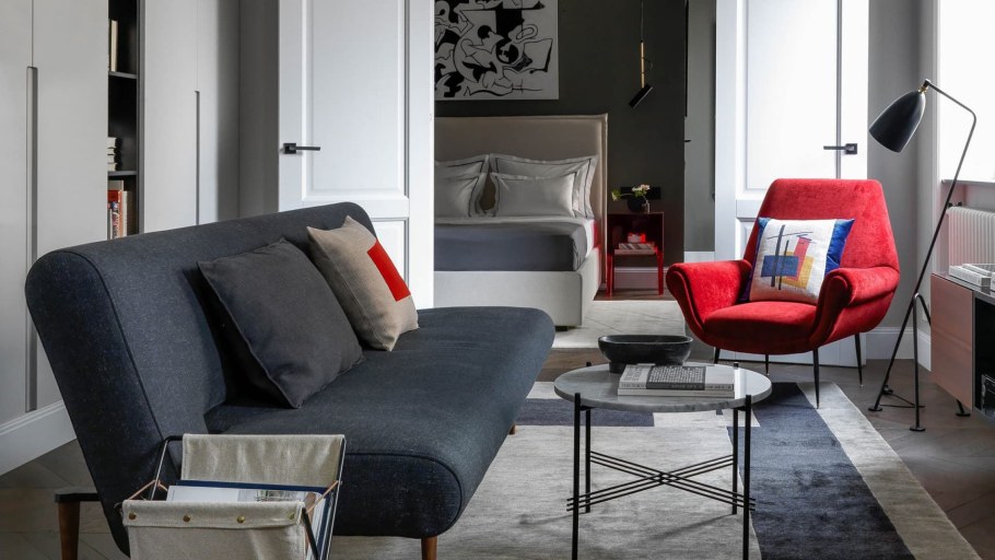 Интерьер с металлическими акцентами