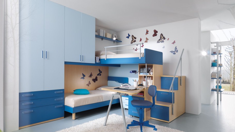 Кровать чердак для двоих детей с рабочей зоной для двоих