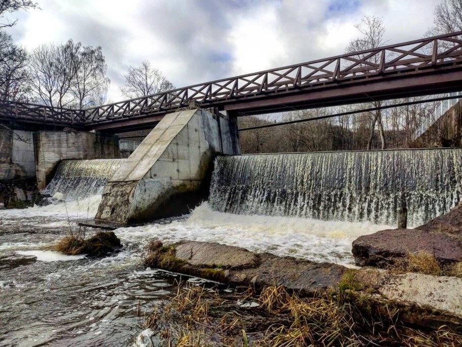 Мамонтовский водоспуск