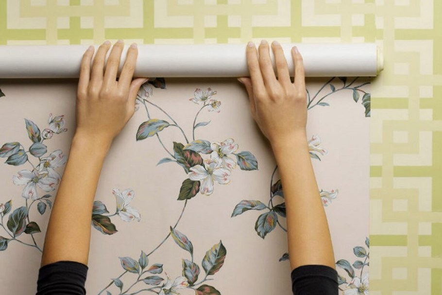 Рулоны обоев для стен