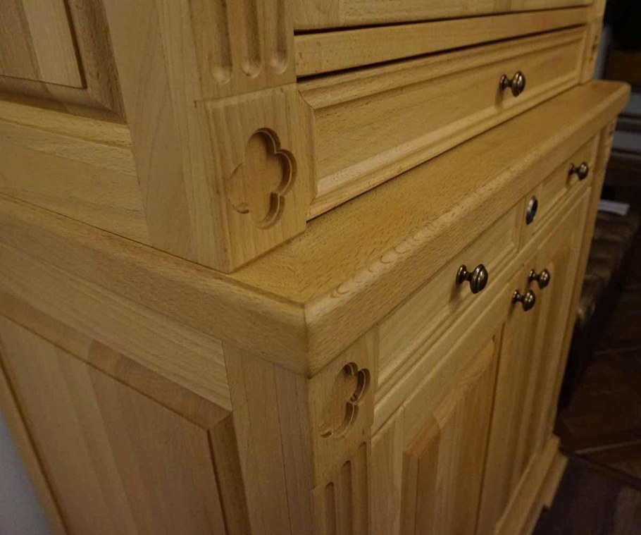 Мебель из бука внутри