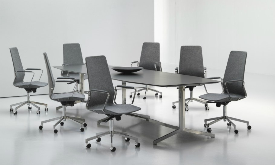 Pilot Design Armchair