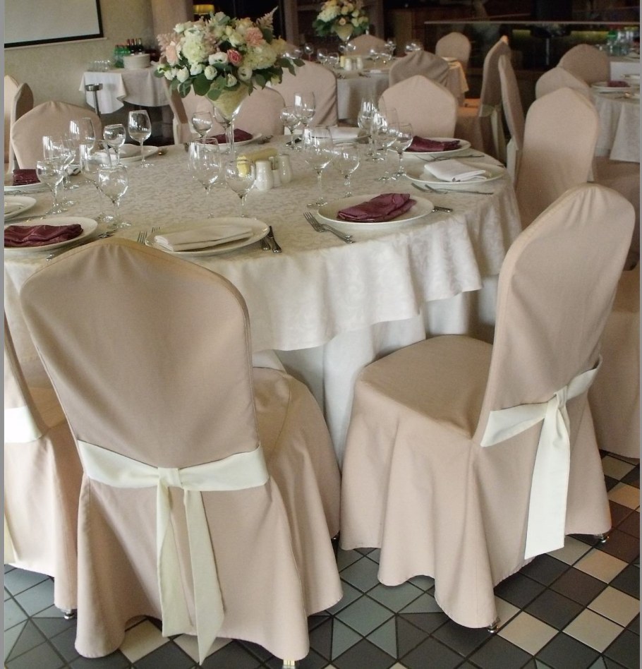Чехлы на банкетные стулья