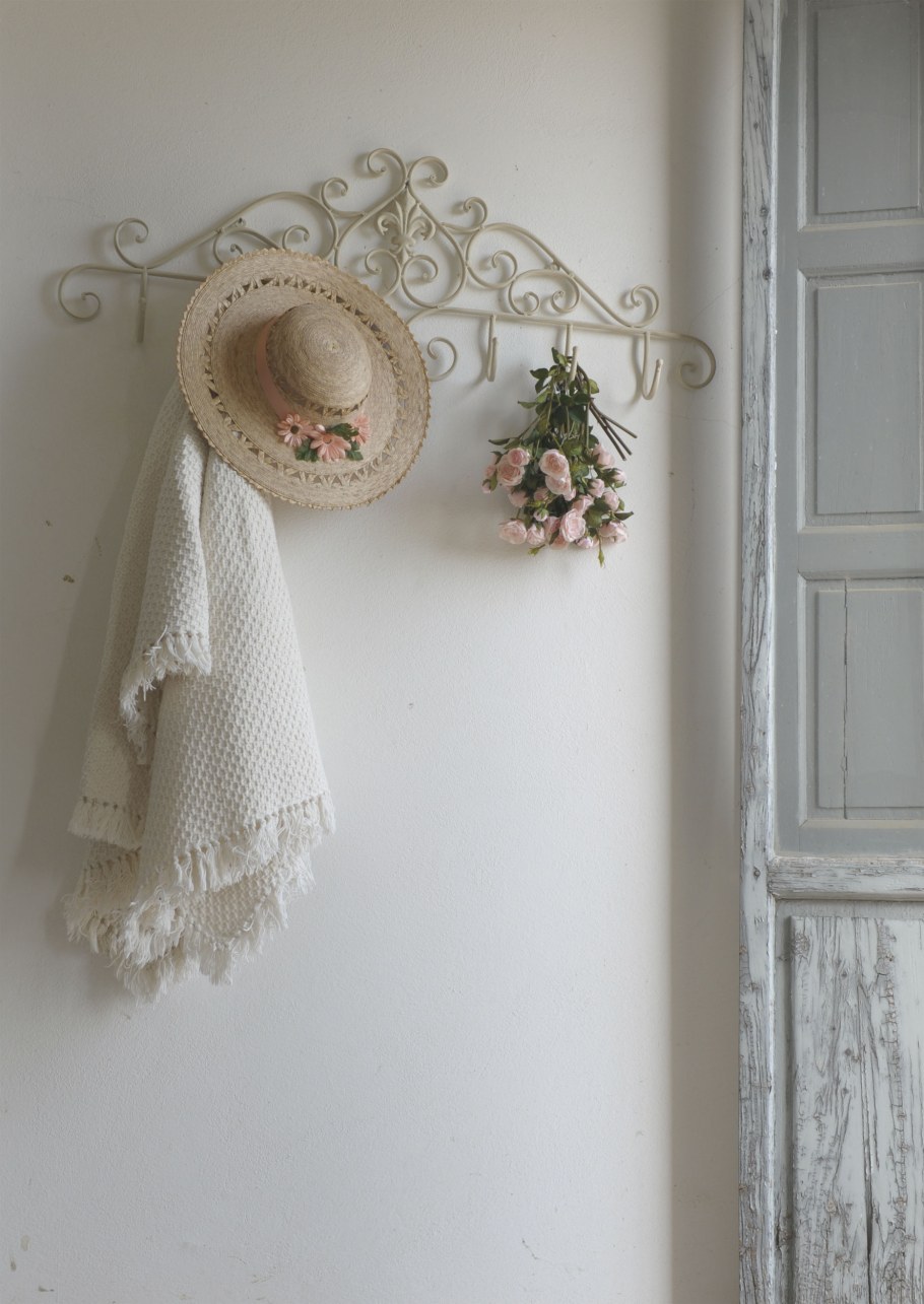 Вешалки в стиле шебби Шик
