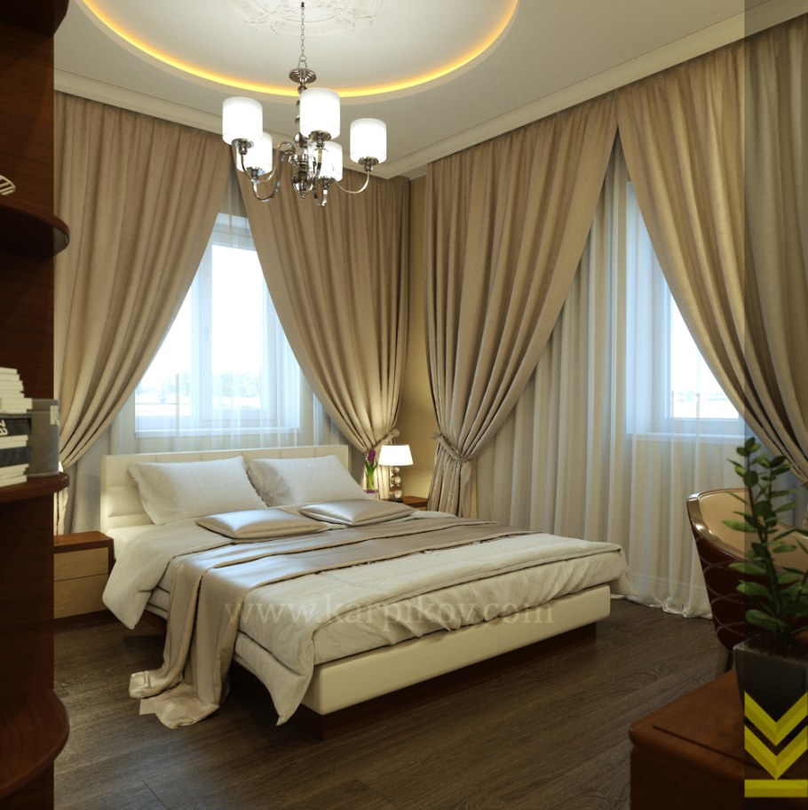 Спальня с тремя окнами