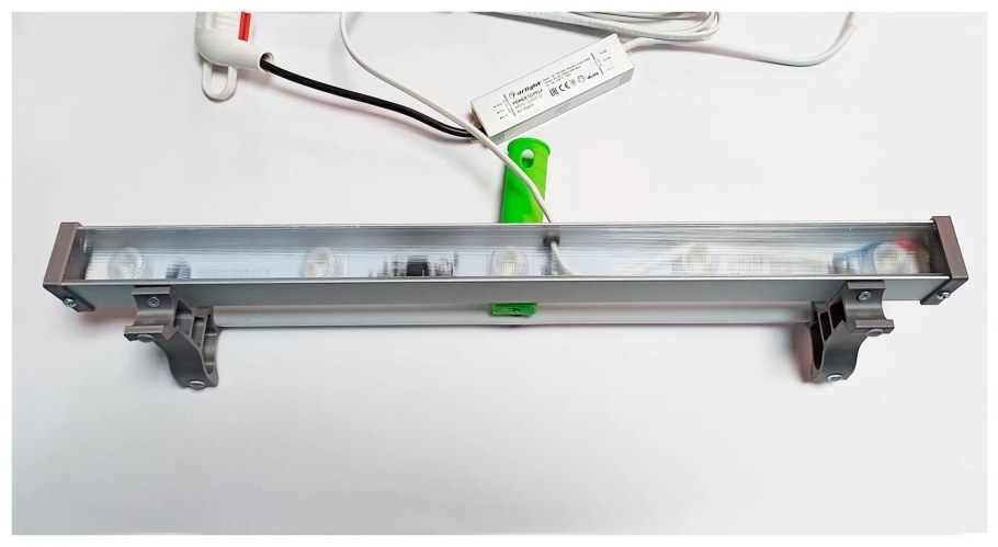 Малярная лампа проявочный свет